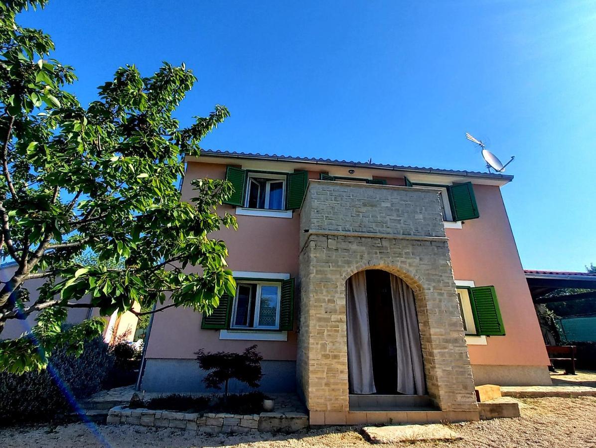Villa Malini 그로즈냔 외부 사진