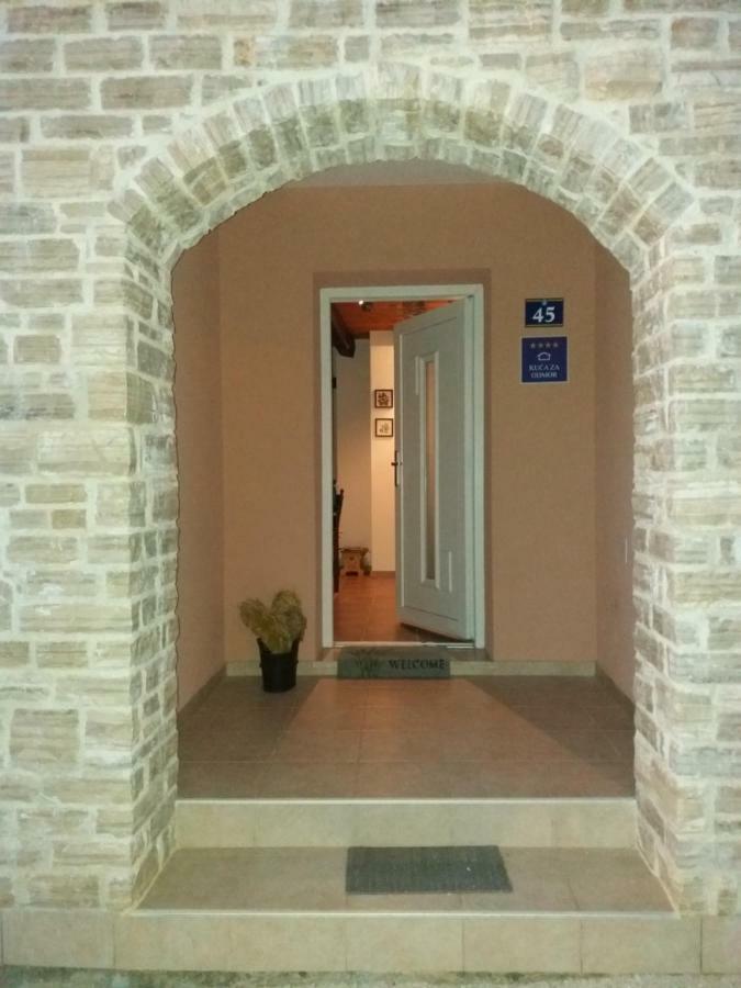 Villa Malini 그로즈냔 외부 사진